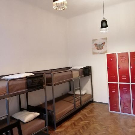 Max Out Apartment Вена Экстерьер фото