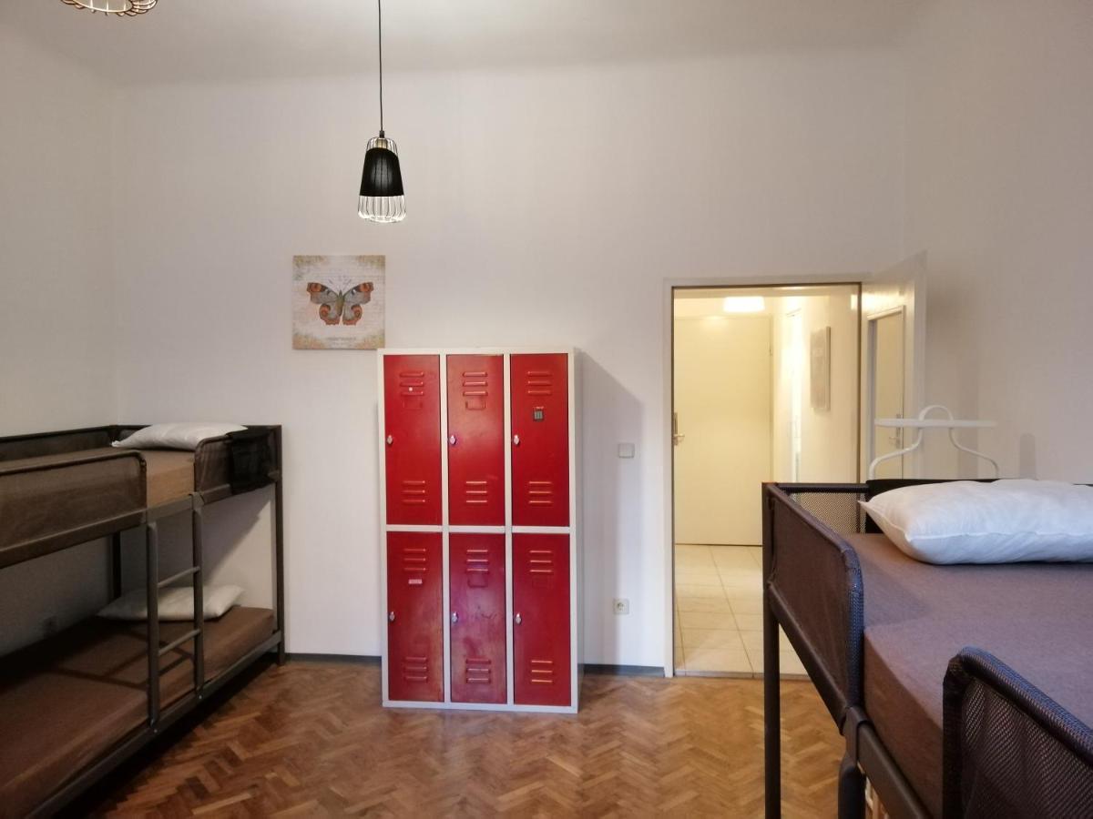 Max Out Apartment Вена Экстерьер фото